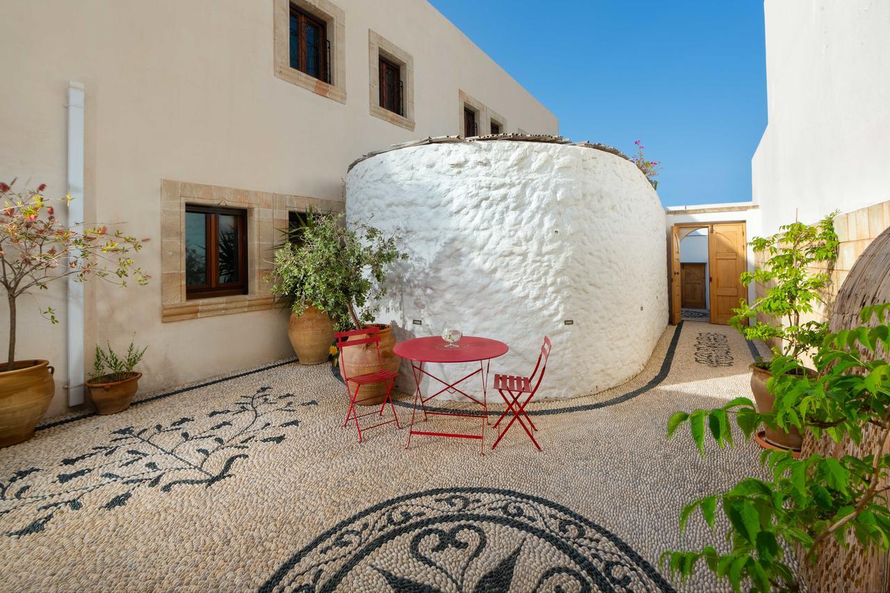 Villa Eleni With Hot Tub And Acropolis View Líndos Eksteriør billede