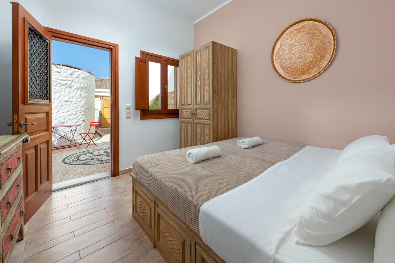 Villa Eleni With Hot Tub And Acropolis View Líndos Eksteriør billede